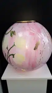 Handbeschilderde glazen vaas